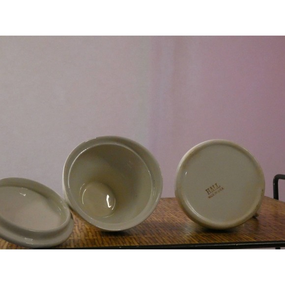 Vintage Hall Pottery Creamer and Sugar Set - Picture 3 of 5